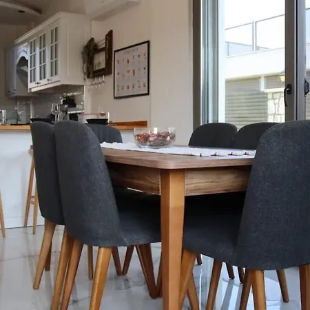 5 Km To Alacati, Luxury With Garden And Pool Çeşme