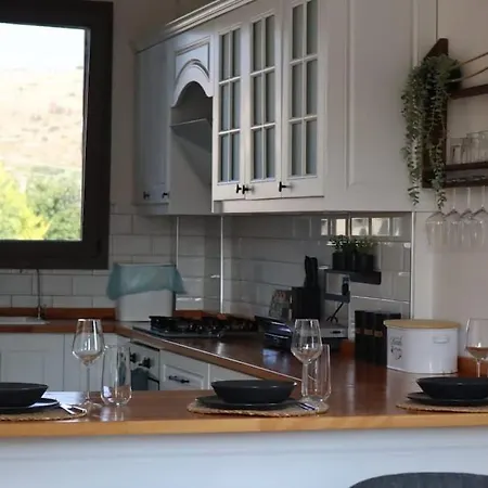 5 Km To Alacati, Luxury With Garden And Pool Villa *