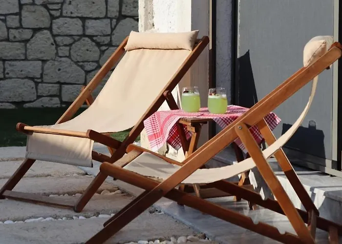 Villa 5 Km To Alacati, Luxury With Garden And Pool *